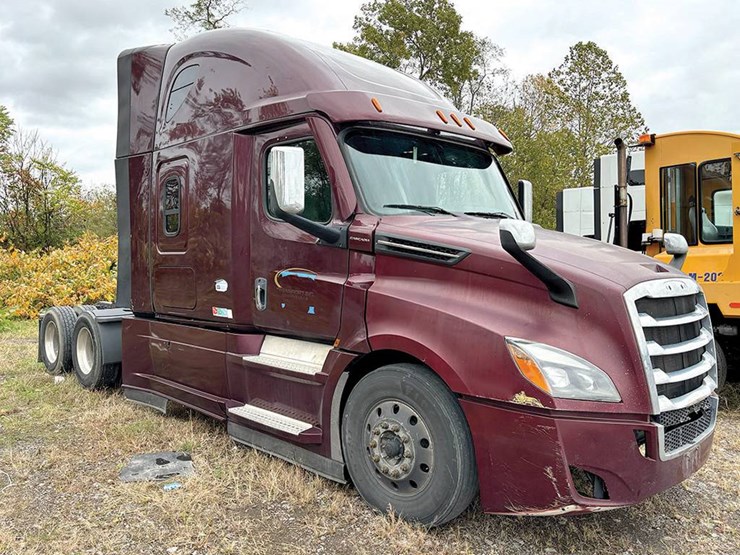 2022-freightliner-cascadia-126-image-1