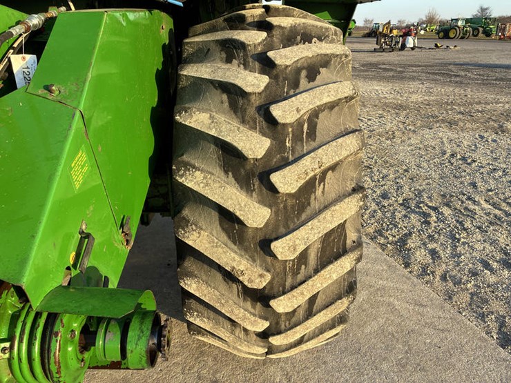 john-deere-7720-titan-ii-image-32