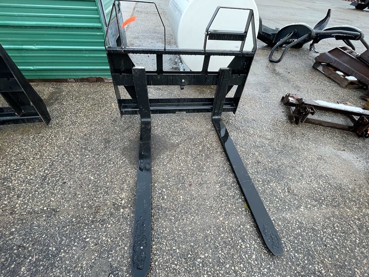 #6110-•-48"-skid-loader-forks-(o12)-image-2