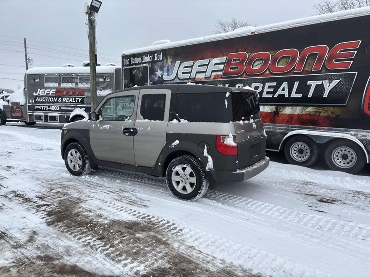 2004-honda-element-image-3