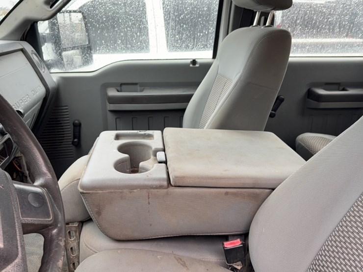 2011-ford-f250-image-19