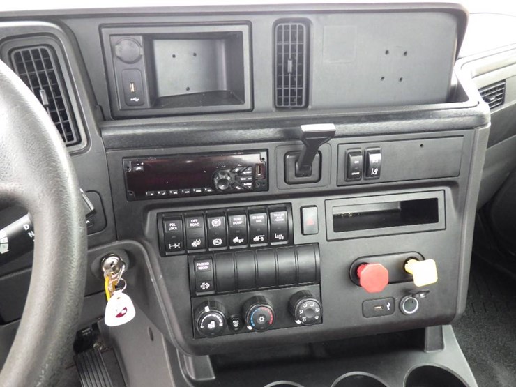 2019-international-lt-image-19