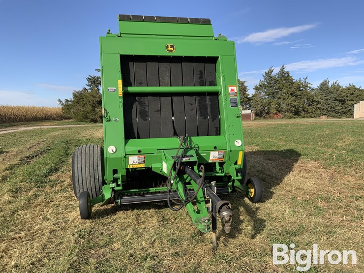 john-deere-568-image-2