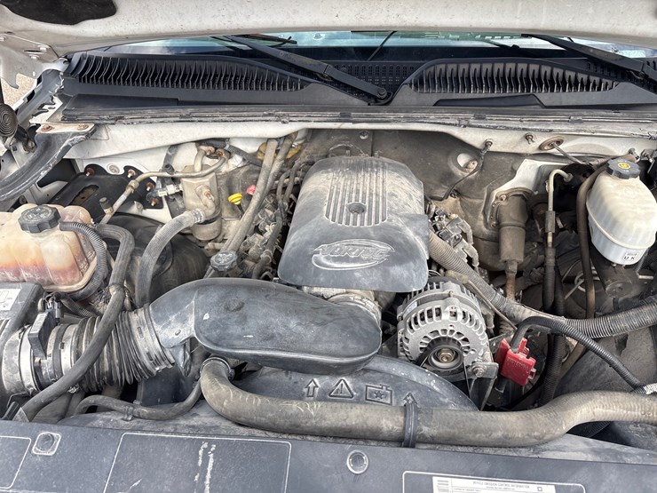 2006-chevrolet-2500hd-image-14