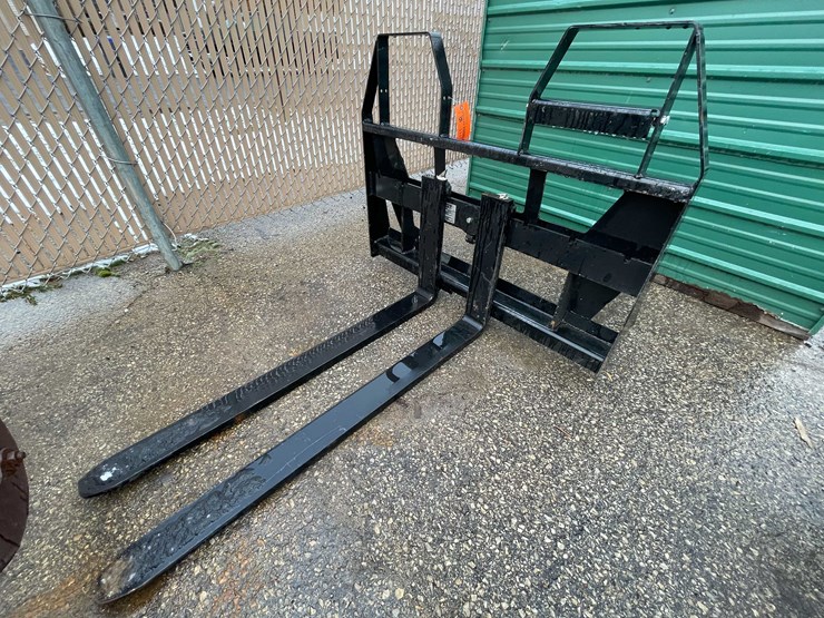 #6111-•-48"-skid-loader-forks-(o12)-image-1