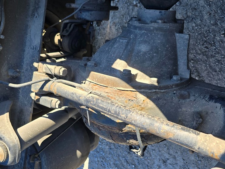 peterbilt-579-image-108