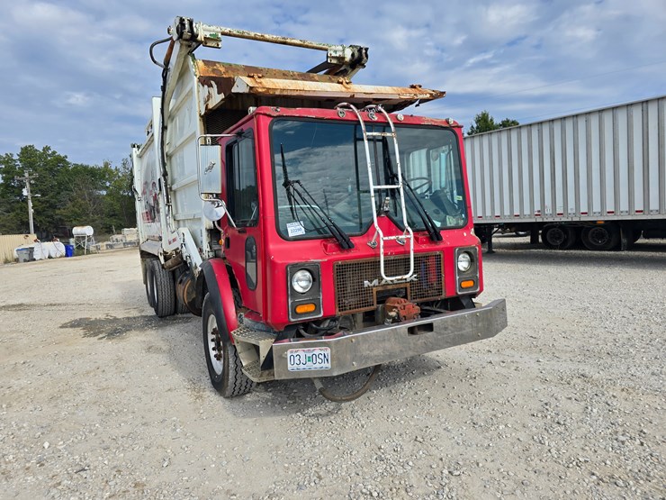 1996-mack-mr688s-image-43