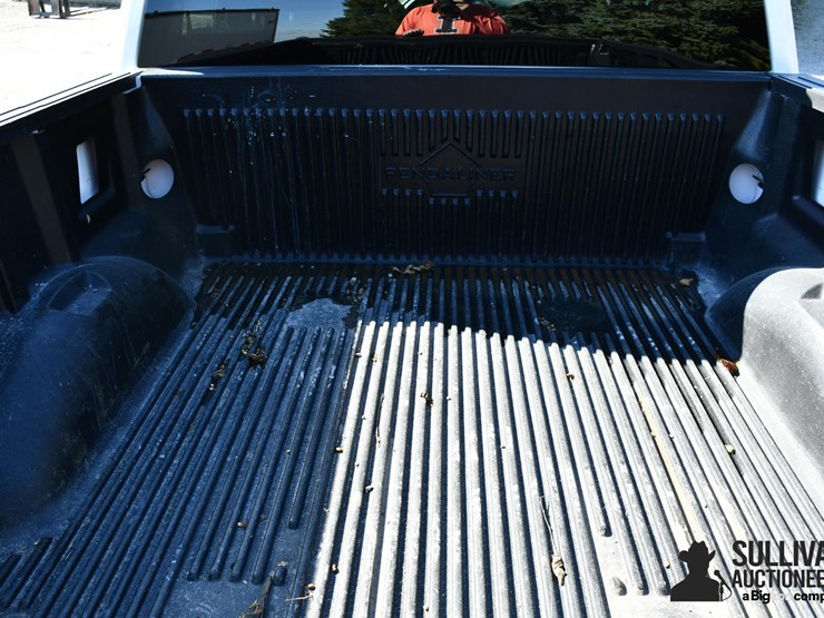 ford-f150-xlt-image-17