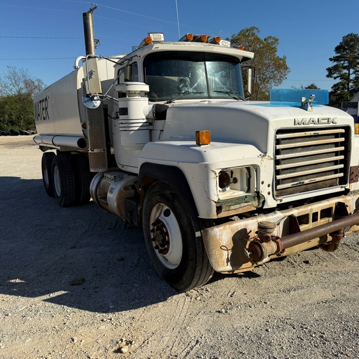 MACK R686ST