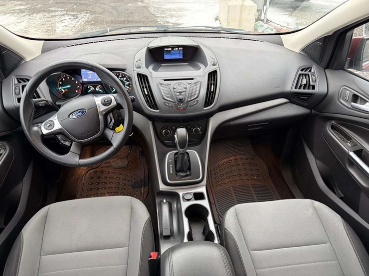 2014-ford-escape-se-image-24