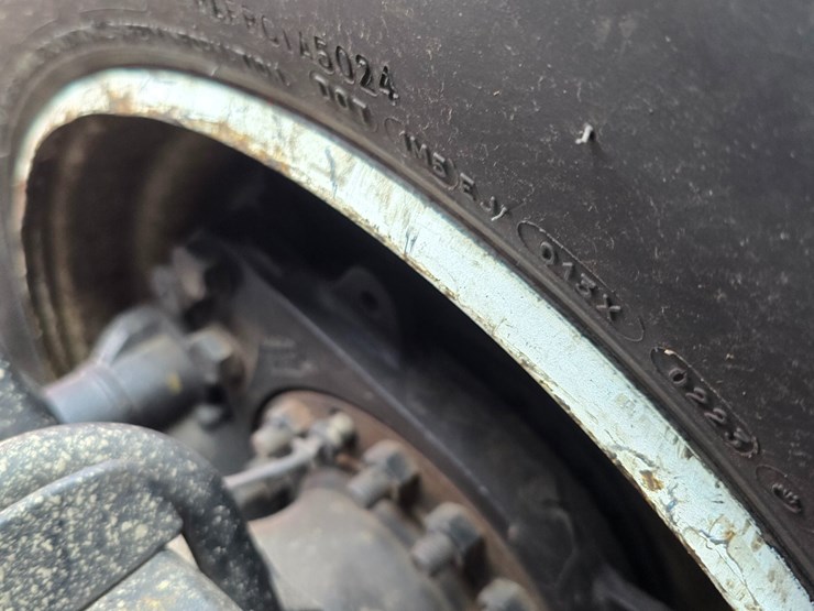 2017-peterbilt-579-image-105