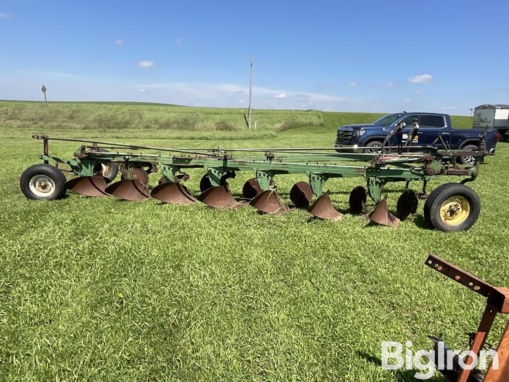 john-deere-7-image-4