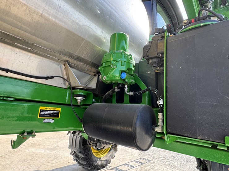 john-deere-r4038-image-30