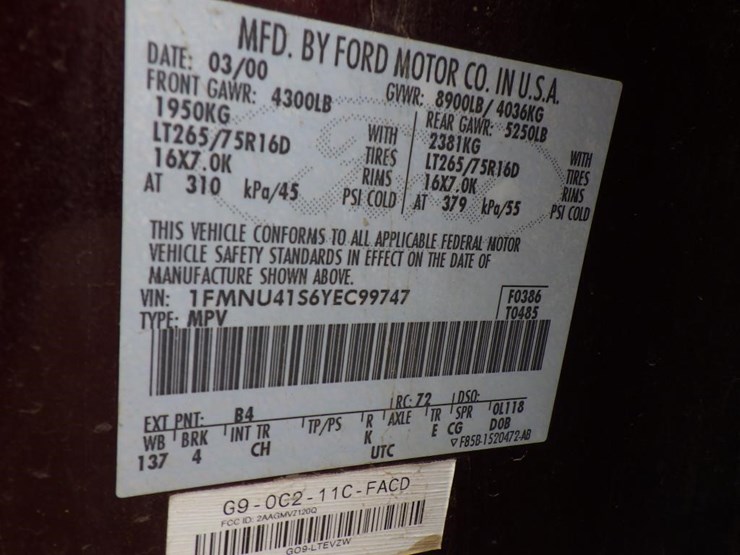 2000-ford-excursion-image-16