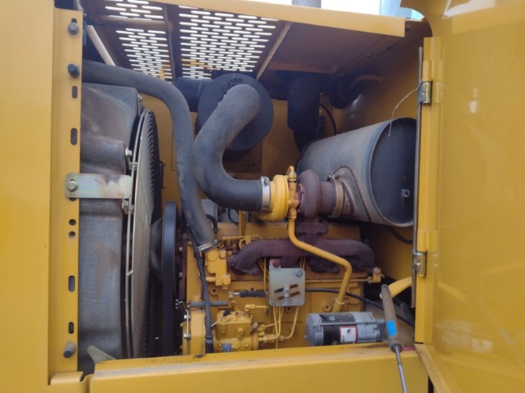 john-deere-444h-image-28