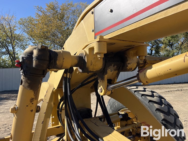 1995-caterpillar-12h-image-16