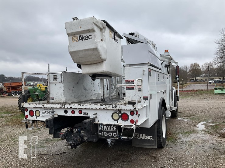 freightliner-business-class-m2-100-image-4