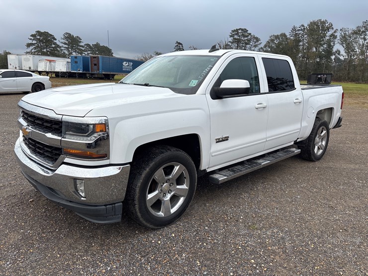 2017-chevrolet-1500-image-1