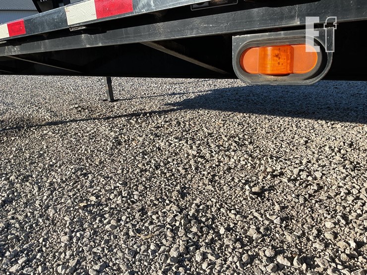 h&h-trailers-25'-x-image-21