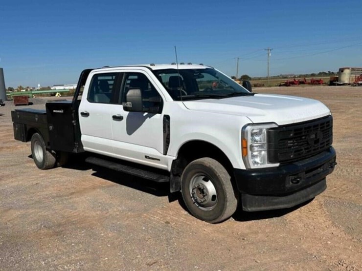2023-ford-f350-image-1