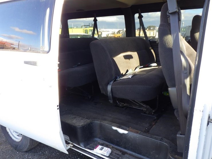 2002-dodge-ram-3500-image-7