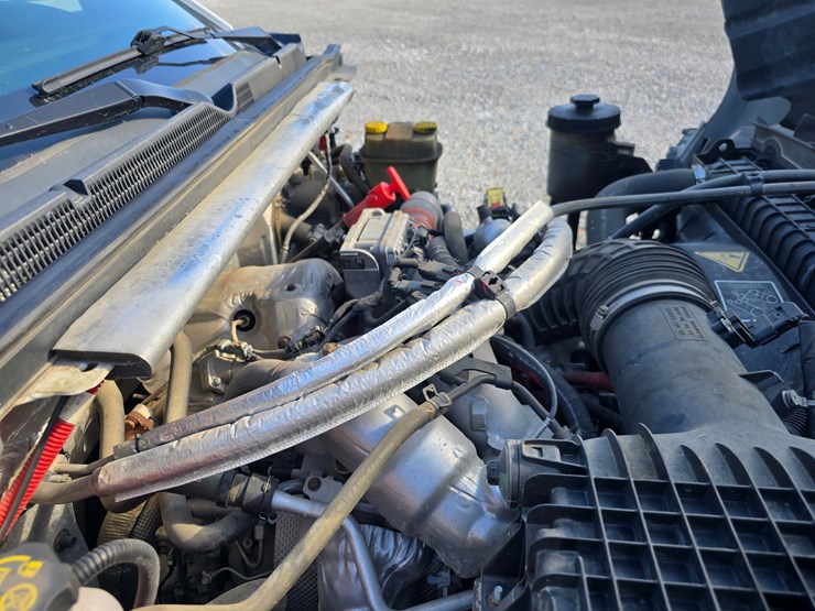 chevrolet-silverado-5500hd-image-60