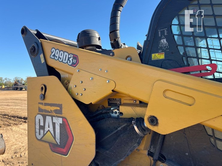 caterpillar-299d3-xe-image-25