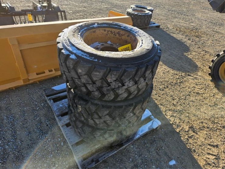 #3082-•-(3)-12-16.5-tires-&-rims-image-12