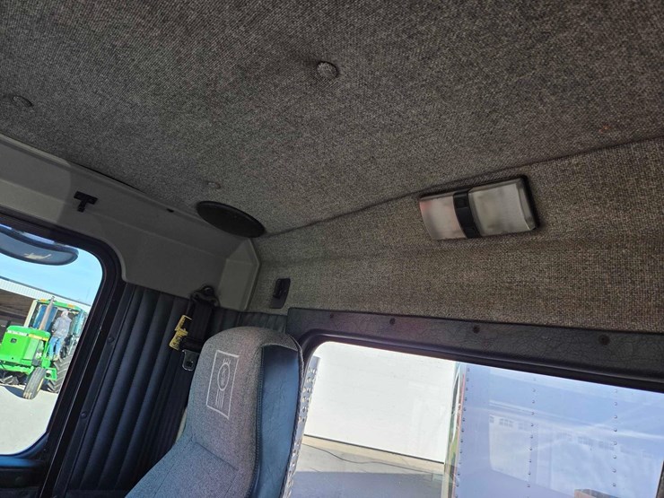 kenworth-t800-image-55