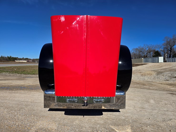 2005-peterbilt-379-image-57