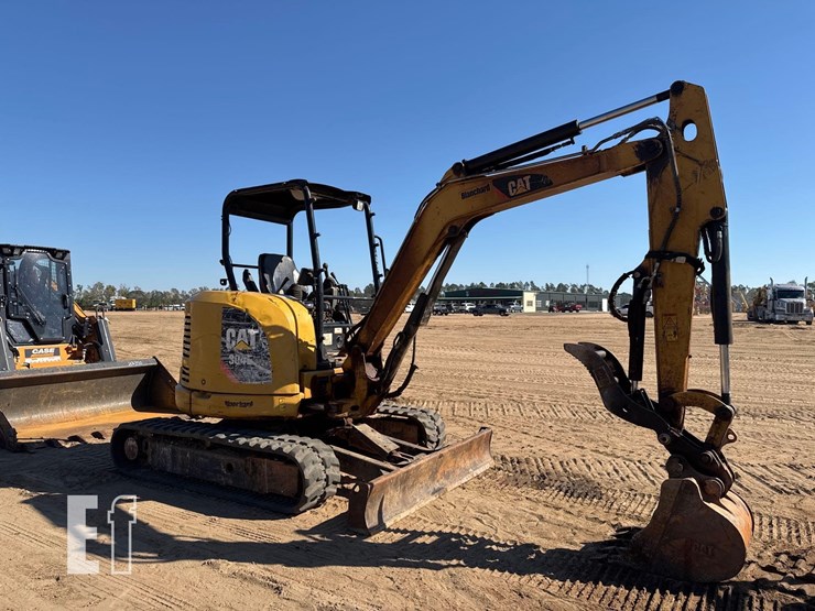 2016-caterpillar-304e2-cr-image-4