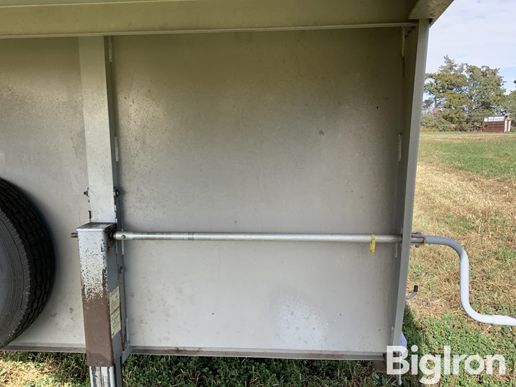 2019-elite-tri/a-gooseneck-livestock-trailer-image-17