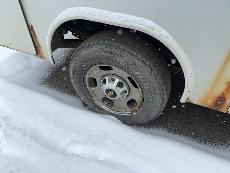 2016-chevrolet-2500hd-image-3