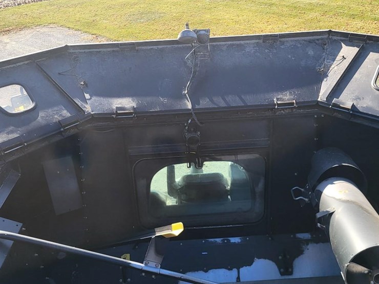 new-holland-cr9040-image-65