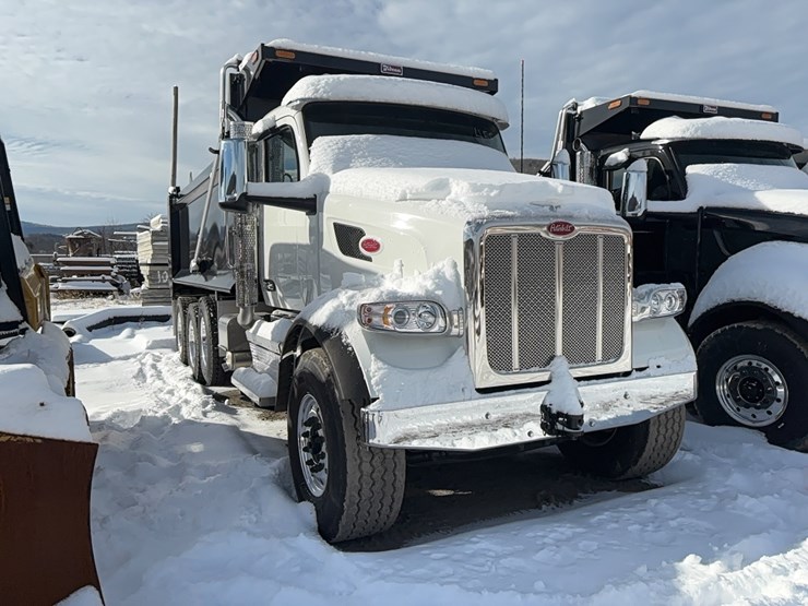 peterbilt-567-image-2