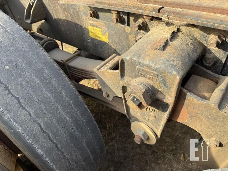 international-9300-image-14