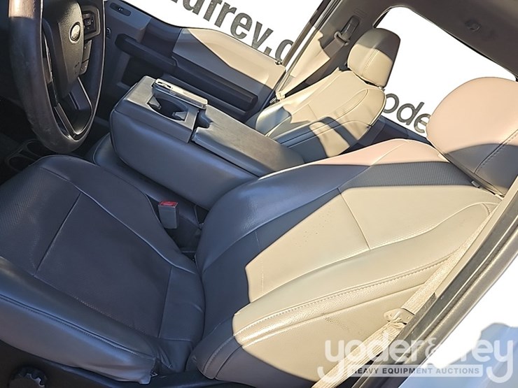 ford-f350-xl-image-30