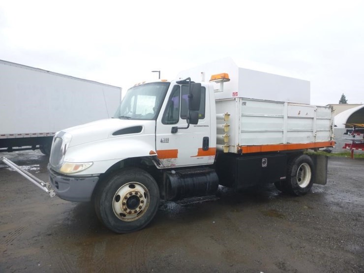 2003-international-durastar-4300-image-1