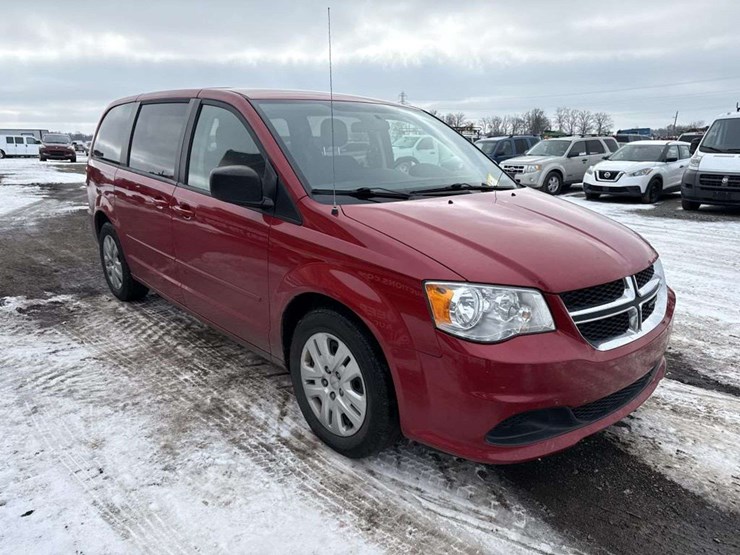 2014-dodge-caravan-image-7