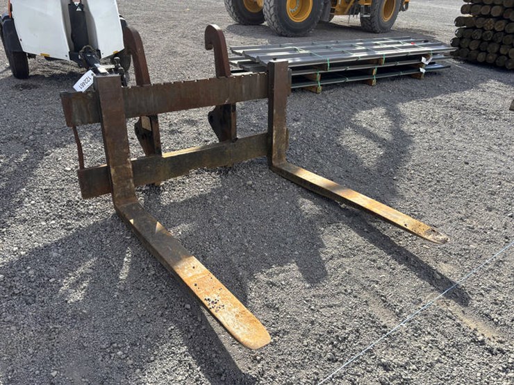 #122461-•-cat-it-53"-hang-on-ldr-forks-image-2