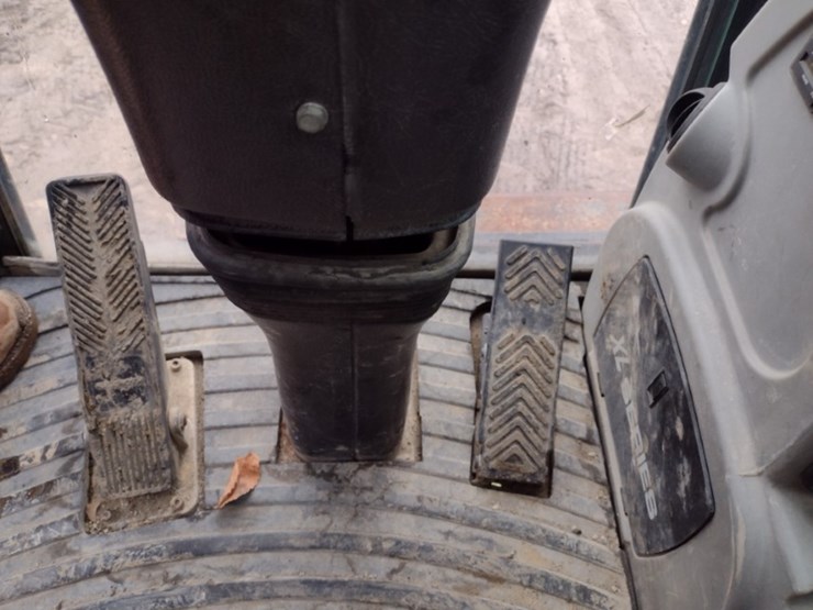 gradall-xl3300-image-8