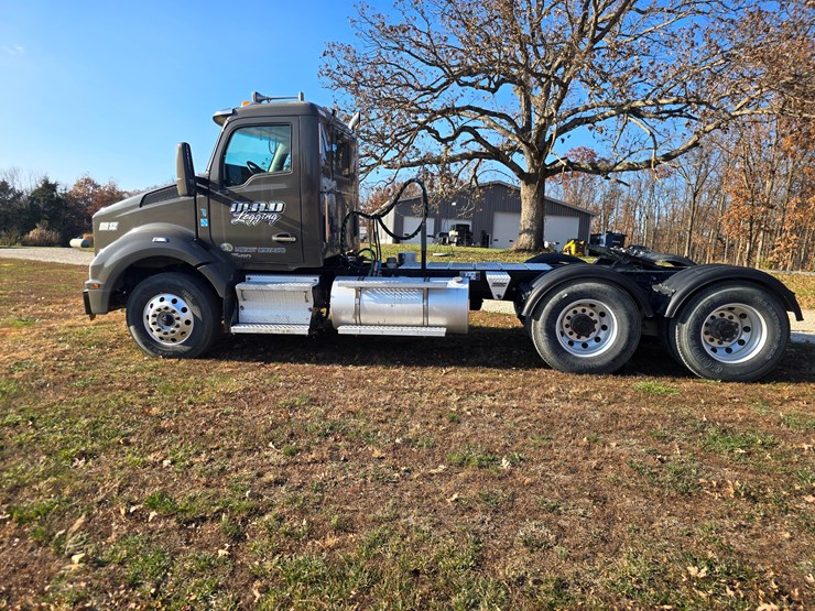 kenworth-t880-image-13