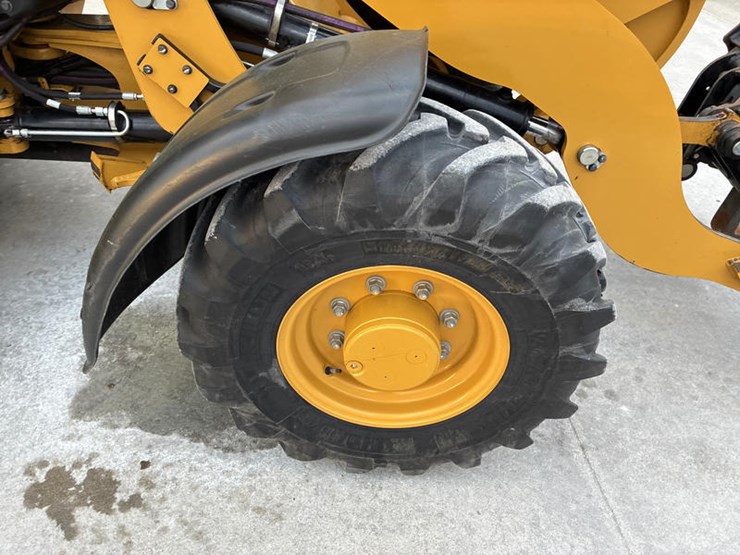 caterpillar-906m-image-44