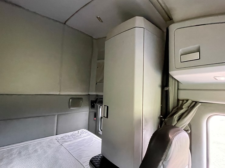 kenworth-t680-image-66