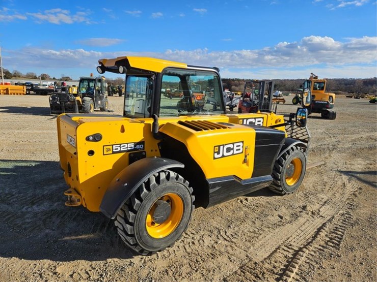jcb-525-60-image-5