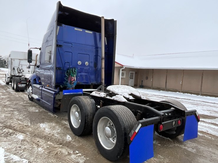 2011-international-prostar-image-11