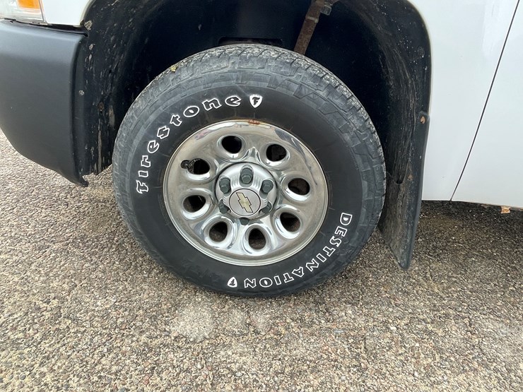 2013-chevrolet-1500-image-68