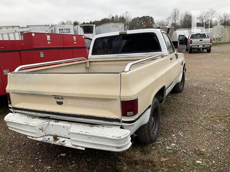 1979-chevrolet-custom-deluxe-image-3