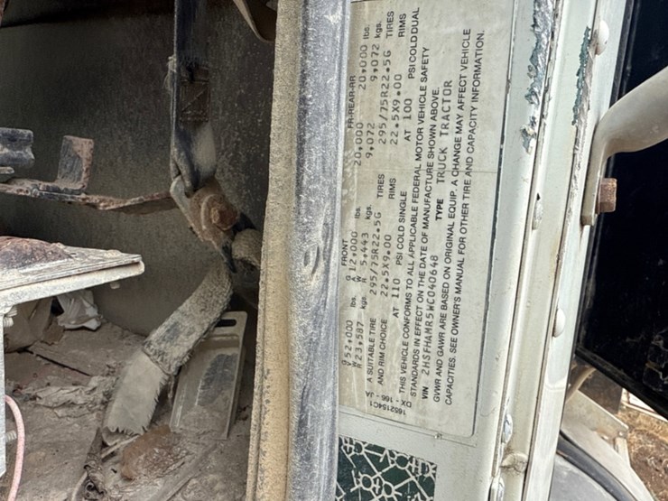 1998-international-9400-image-3