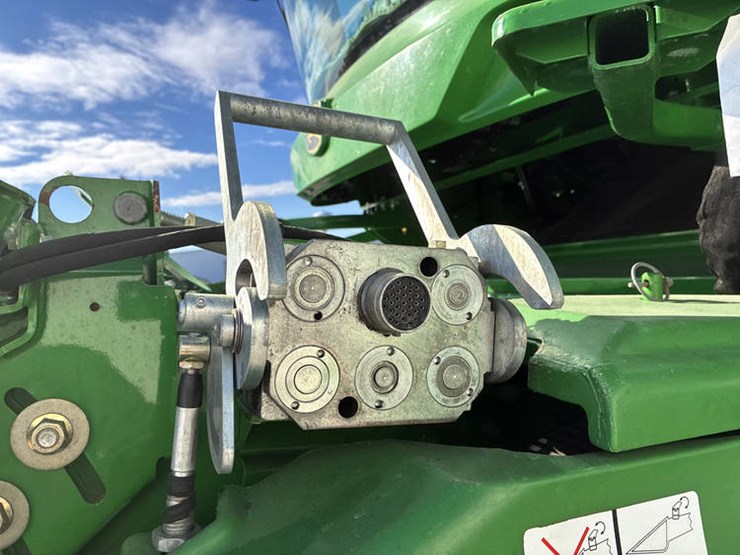 john-deere-s670-image-26